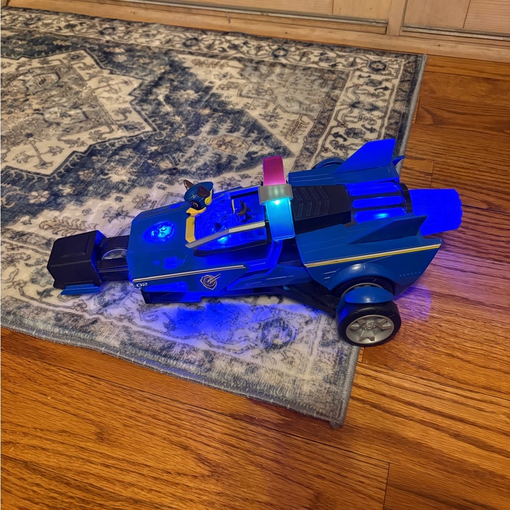 Paw Patrol Mighty Movie ChaseTransforming vehicle lights and sound working!